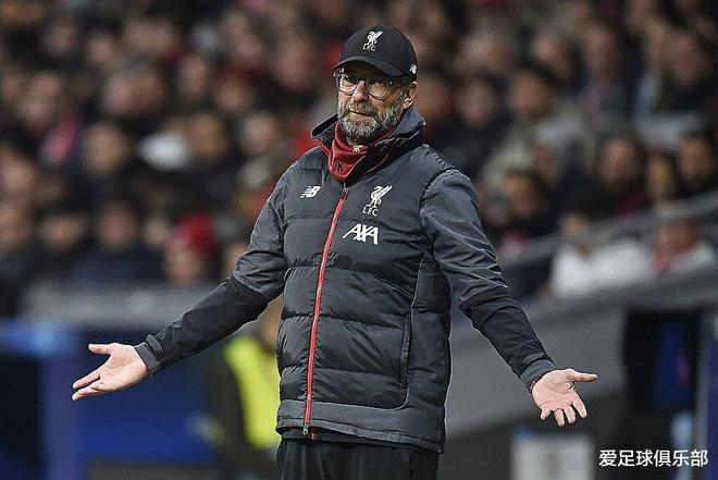 包含车路士主场大胜!继续保持领先位置的词条