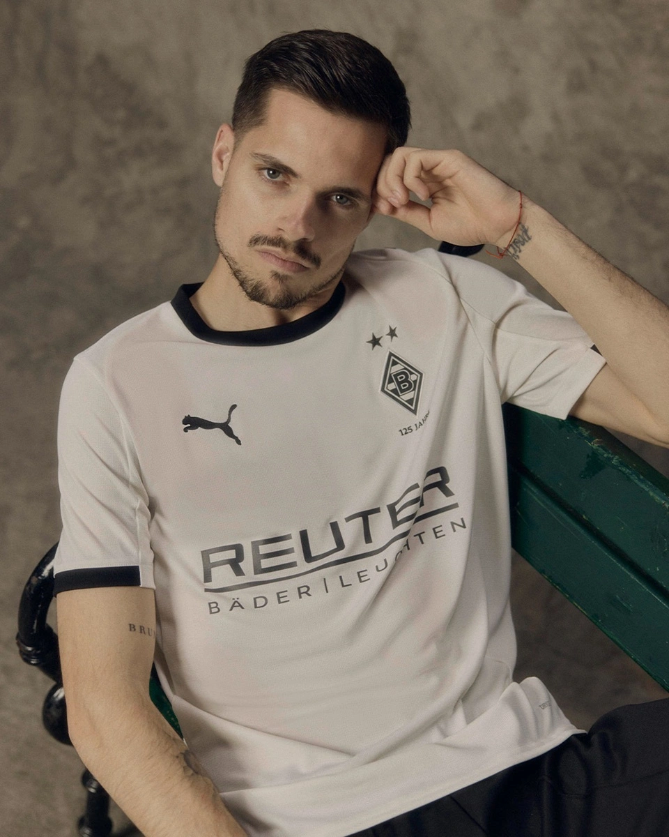 关于门兴格拉德巴赫主教练发布最新战术部署的信息 关于门兴格拉德巴赫主教练发布最新战术部署的信息