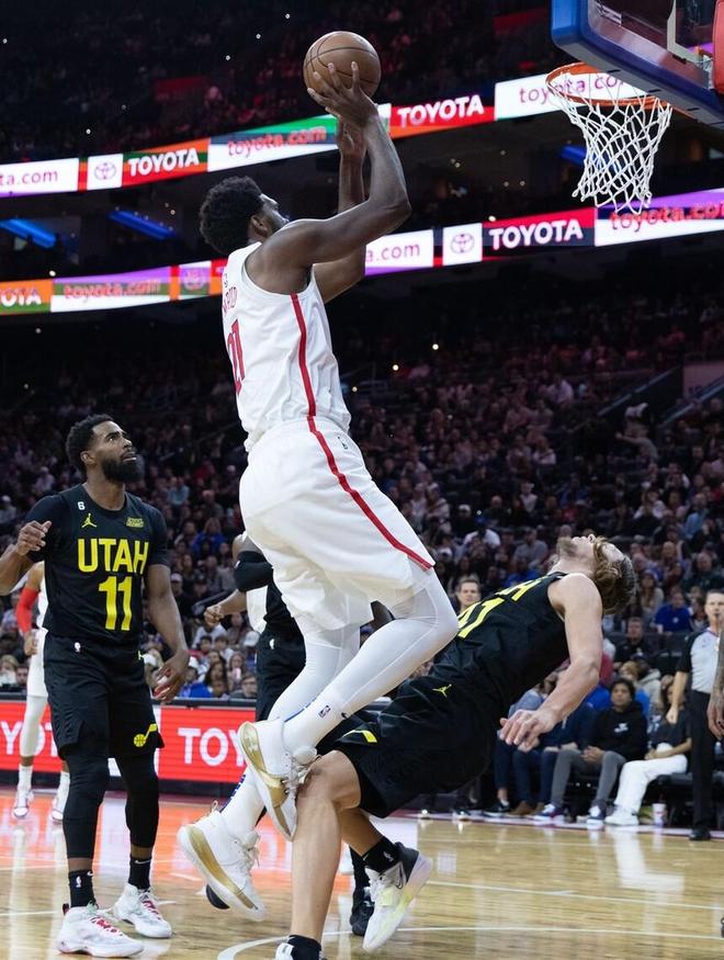 关于福建队完胜爵士,恩比德统治全场的信息 关于福建队完胜爵士,恩比德统治全场的信息